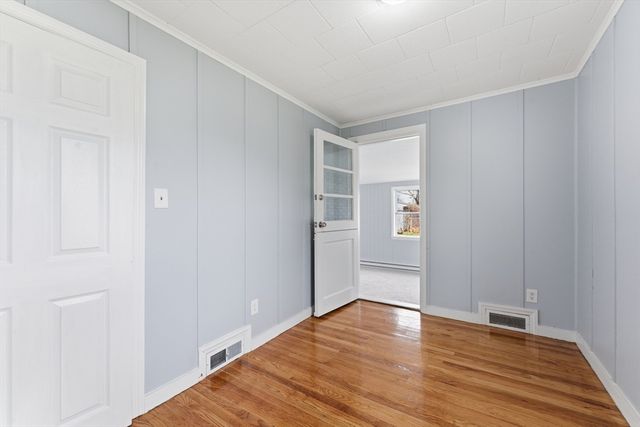 178 Penrose St, Springfield, MA 01109