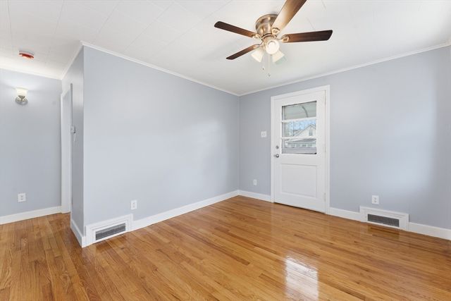 178 Penrose St, Springfield, MA 01109