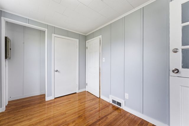 178 Penrose St, Springfield, MA 01109