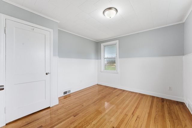 178 Penrose St, Springfield, MA 01109