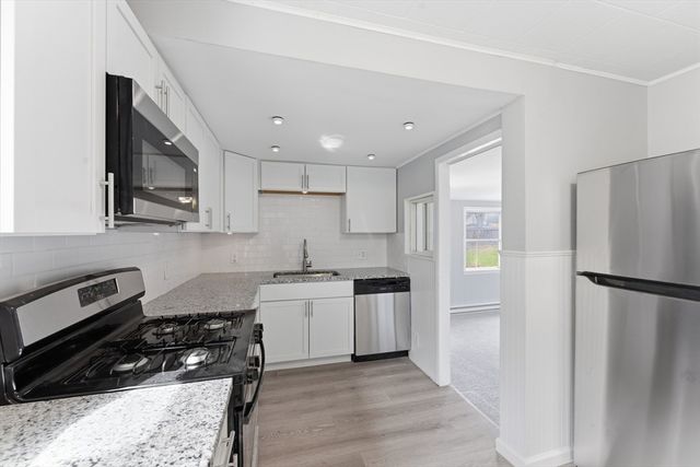 178 Penrose St, Springfield, MA 01109