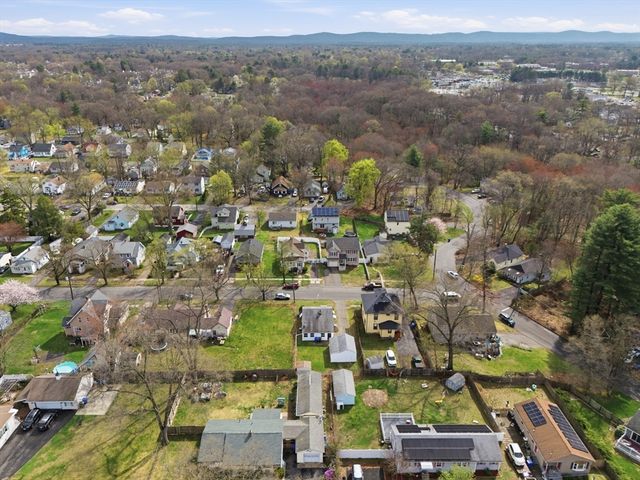 178 Penrose St, Springfield, MA 01109