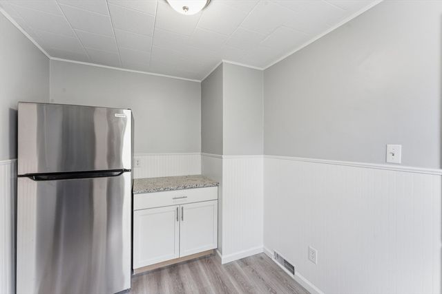 178 Penrose St, Springfield, MA 01109