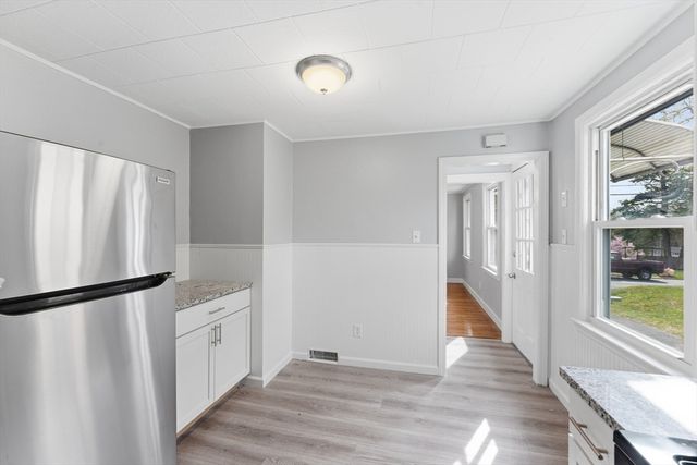 178 Penrose St, Springfield, MA 01109