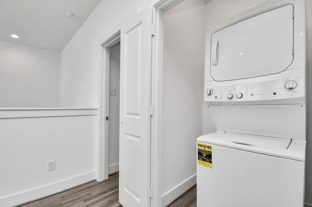 9018 Laverne Laurel Lane, Houston, TX 77080