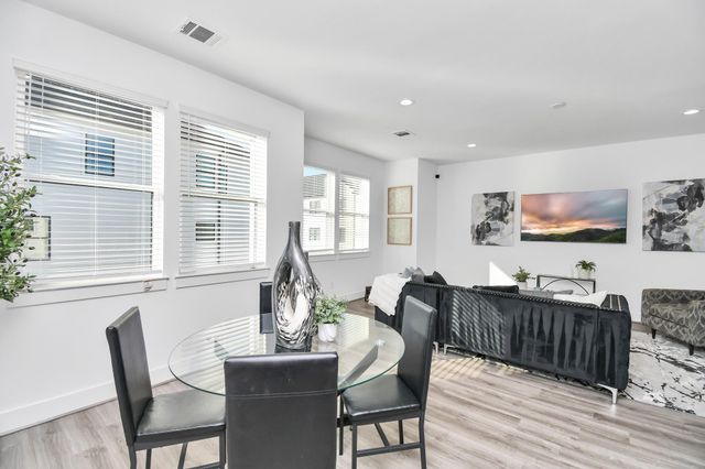 9018 Laverne Laurel Lane, Houston, TX 77080