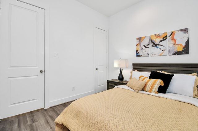 9018 Laverne Laurel Lane, Houston, TX 77080