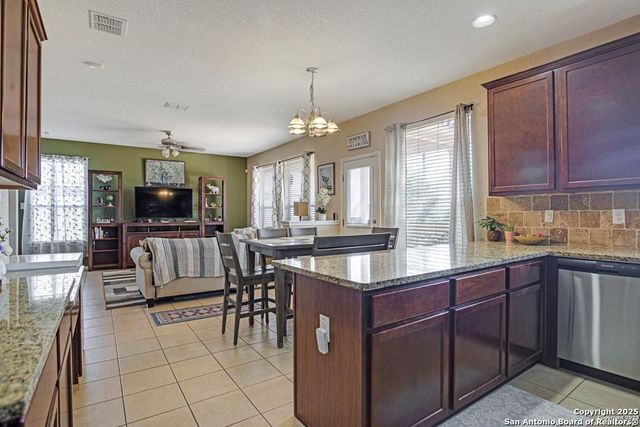 6606 Bowie, San Antonio, TX 78253