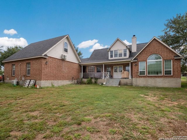 233 Garden Bend, La Vernia, TX 78121