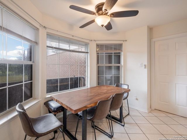 233 Garden Bend, La Vernia, TX 78121