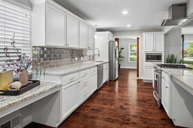 9614 Brentgate Drive, Dallas, TX 75238