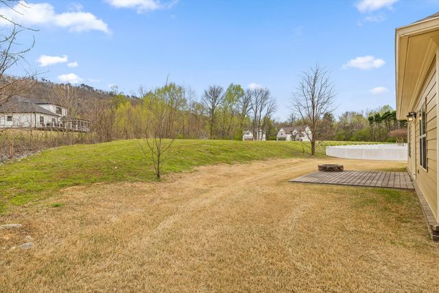 8442 Deer Run Circle, Ooltewah, TN 37363