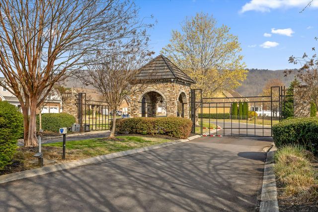 8442 Deer Run Circle, Ooltewah, TN 37363