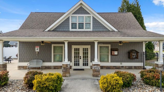 8442 Deer Run Circle, Ooltewah, TN 37363