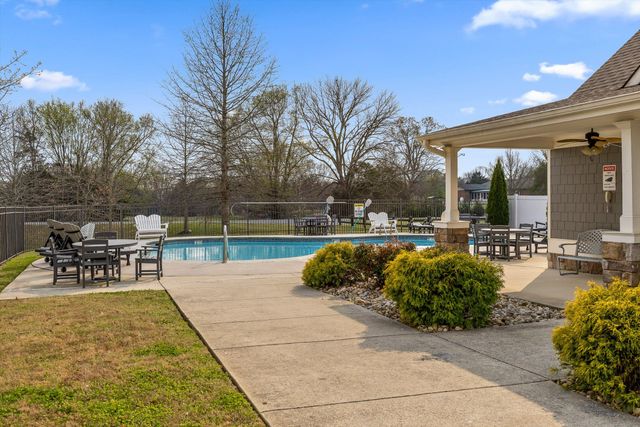 8442 Deer Run Circle, Ooltewah, TN 37363