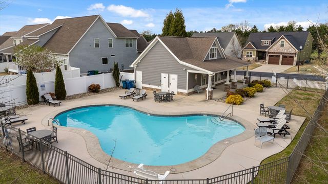 8442 Deer Run Circle, Ooltewah, TN 37363