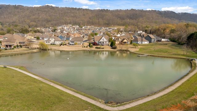 8442 Deer Run Circle, Ooltewah, TN 37363