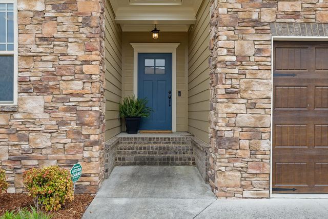 8442 Deer Run Circle, Ooltewah, TN 37363