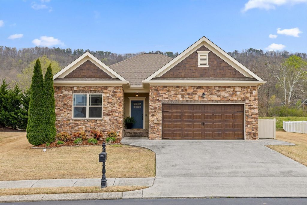 8442 Deer Run Circle, Ooltewah, TN 37363