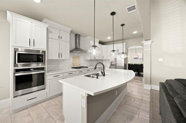 16855 Bark Cabin Drive, Humble, TX 77346