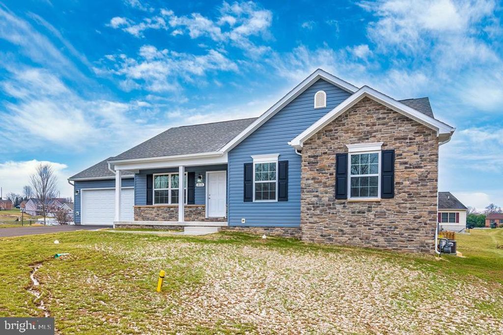 8697 REGAL, Mercersburg, PA 17236