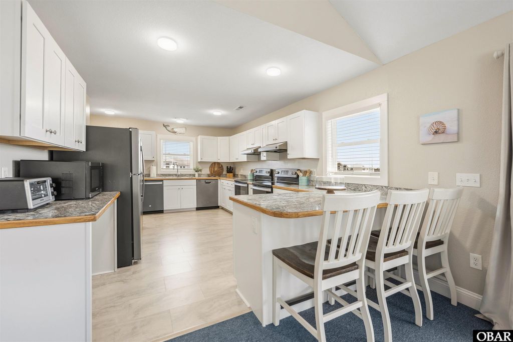 Image 10 of property listing at 860 Corolla Drive Lot #67, Corolla, NC 27927