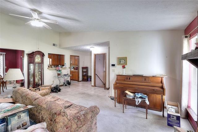 4596 MOSSY NW Lane, Lilburn, GA 30047