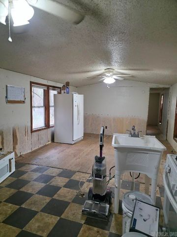 287 Thistle Valley Road, Violet Hill, AR 72584