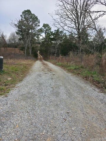 287 Thistle Valley Road, Violet Hill, AR 72584