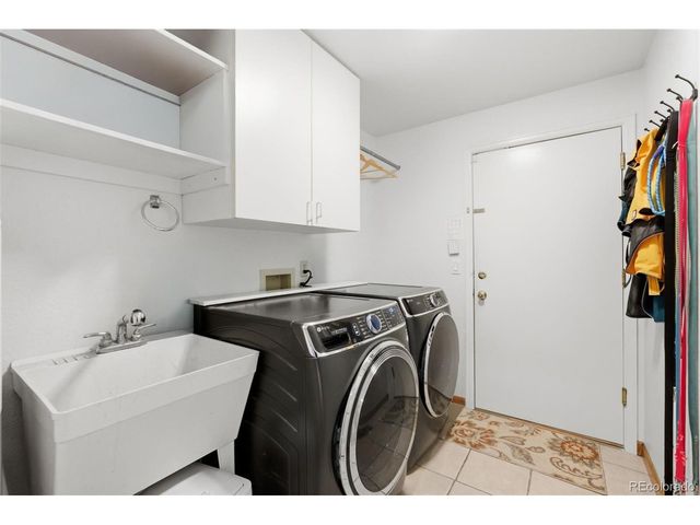 8966 Green Meadows Ct, Highlands Ranch, CO 80126