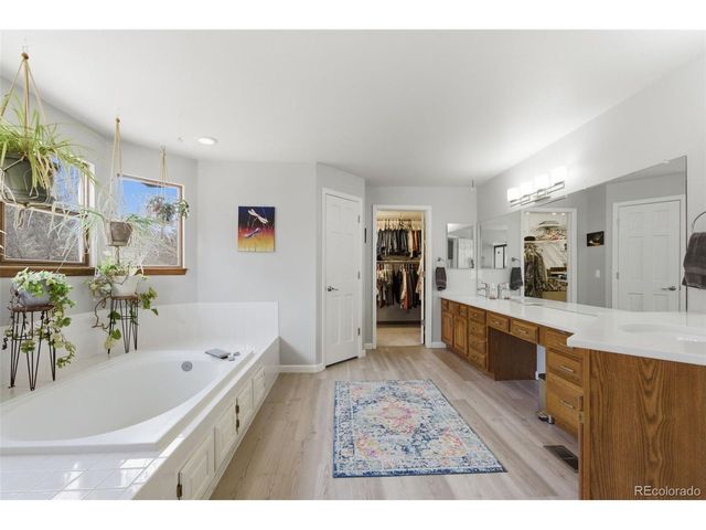 8966 Green Meadows Ct, Highlands Ranch, CO 80126