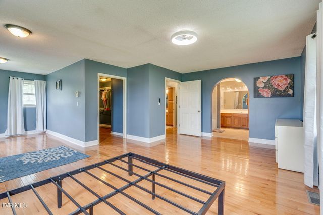 364 Max Jett Road, Johnson City, TN 37601