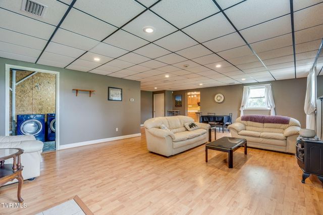 364 Max Jett Road, Johnson City, TN 37601