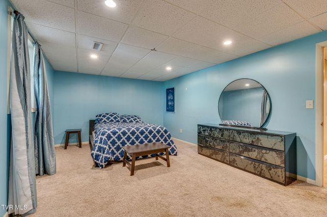 364 Max Jett Road, Johnson City, TN 37601