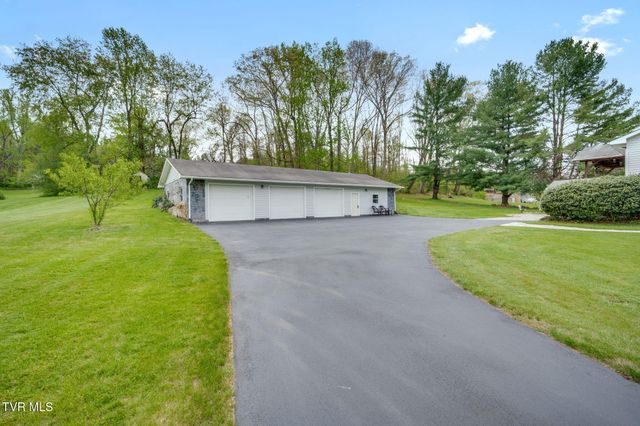 364 Max Jett Road, Johnson City, TN 37601