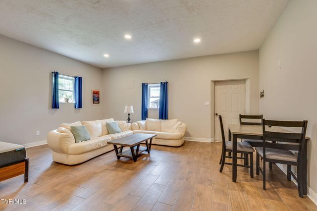 364 Max Jett Road, Johnson City, TN 37601