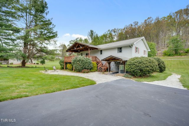 364 Max Jett Road, Johnson City, TN 37601