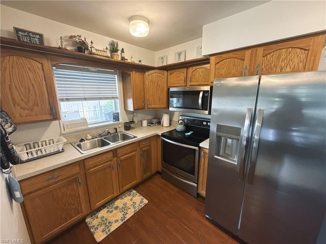 930 Narcissus ST, North Fort Myers, FL 33903