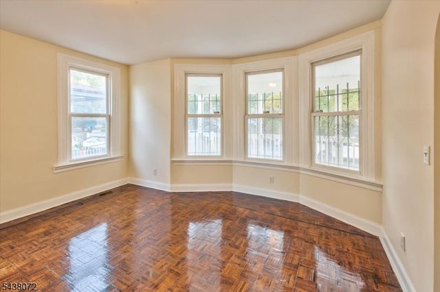 34 Hedden Ter, Newark City, NJ 07108