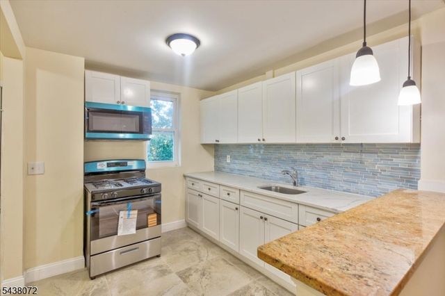 34 Hedden Ter, Newark City, NJ 07108