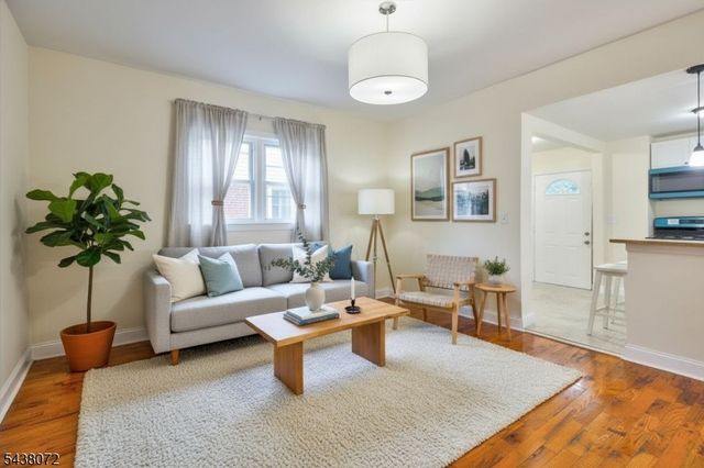 34 Hedden Ter, Newark City, NJ 07108