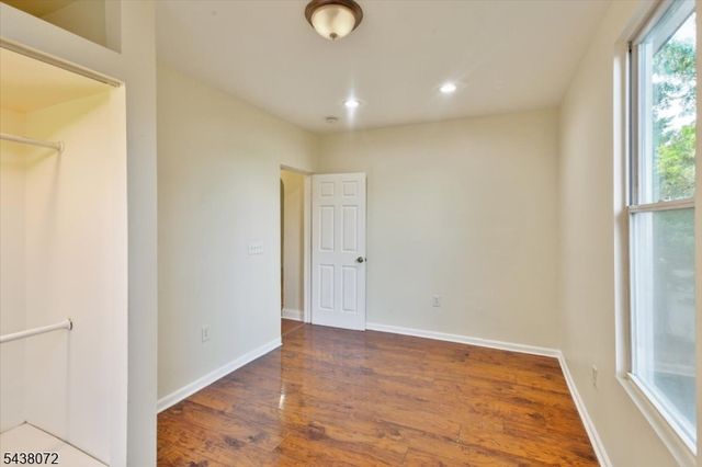 34 Hedden Ter, Newark City, NJ 07108