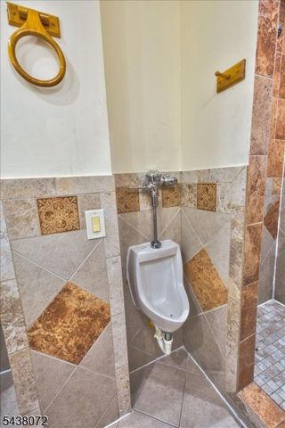 34 Hedden Ter, Newark City, NJ 07108