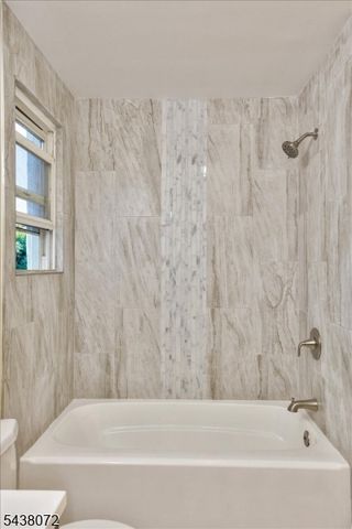 34 Hedden Ter, Newark City, NJ 07108