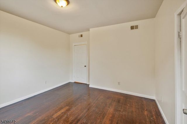 34 Hedden Ter, Newark City, NJ 07108