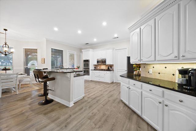621 Liechty Court, Heath, TX 75032