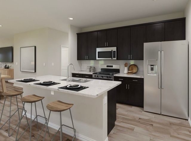 517 Clover Creek Drive, Mckinney, TX 75071