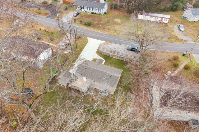 148 N Poole St, Ashland City, TN 37015
