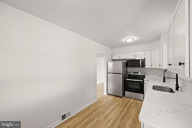 1350 PRICE ST, Marcus Hook, PA 19061