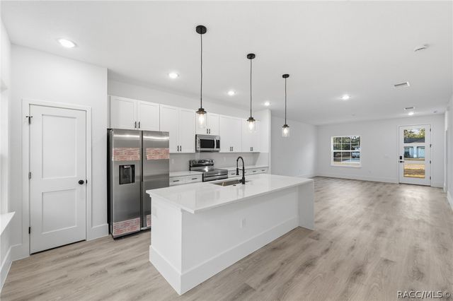 7047 N Lime Drive, Dunnellon, FL 34433